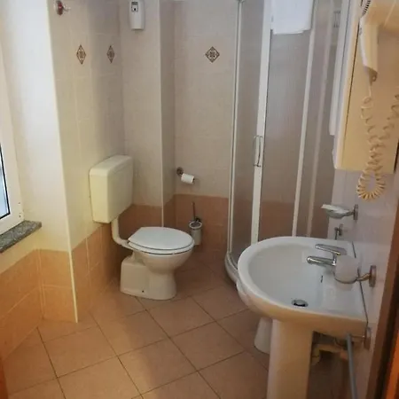 Szálloda Della Stazione 3*