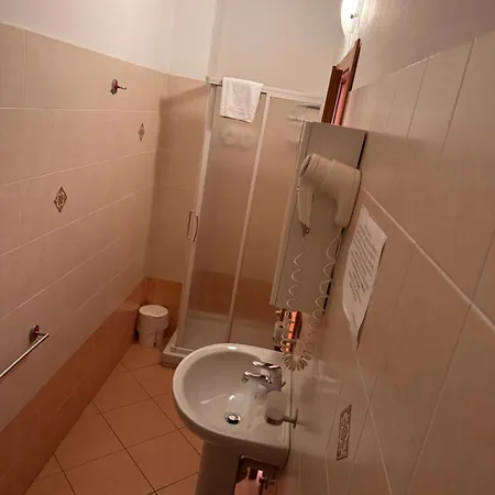 Della Stazione Szálloda